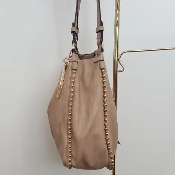 Jessica Simpson Light Blush Large Handbag Hobo Purse with Gold Studs and Strap - Picture 3 of 16